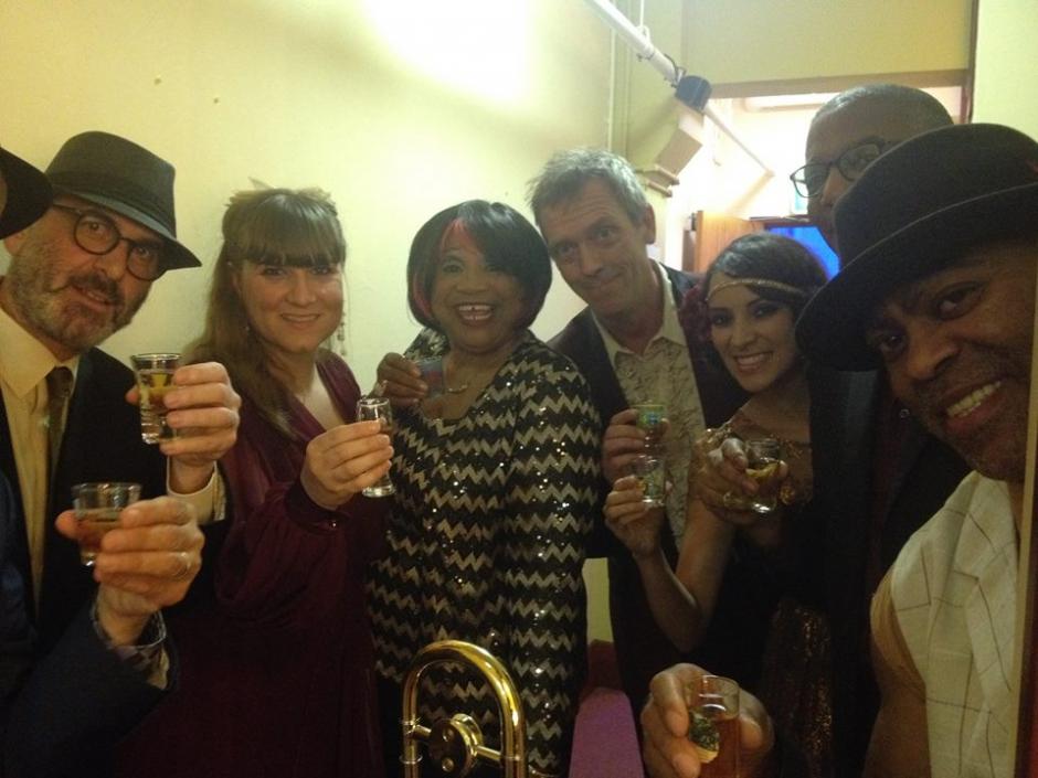 Luego de varios meses acompañando en su gira a Hugh Laurie, protagonista de la serie Dr. House, Gaby Moreno anuncia su presentación en Sydney, Australia. (Foto: Facebook)