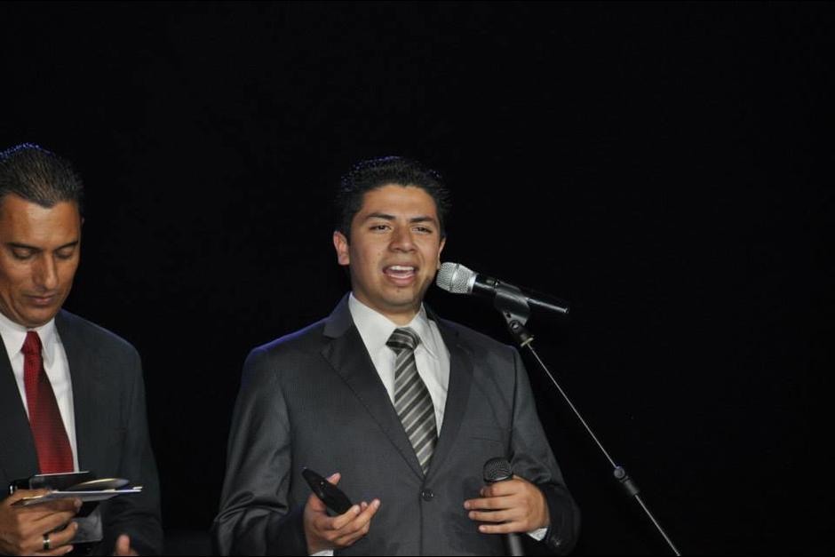 Juan Carlos Román prestará su voz al protagonista de la serie que se estrena este domingo. (Foto: Juan Carlos Román)