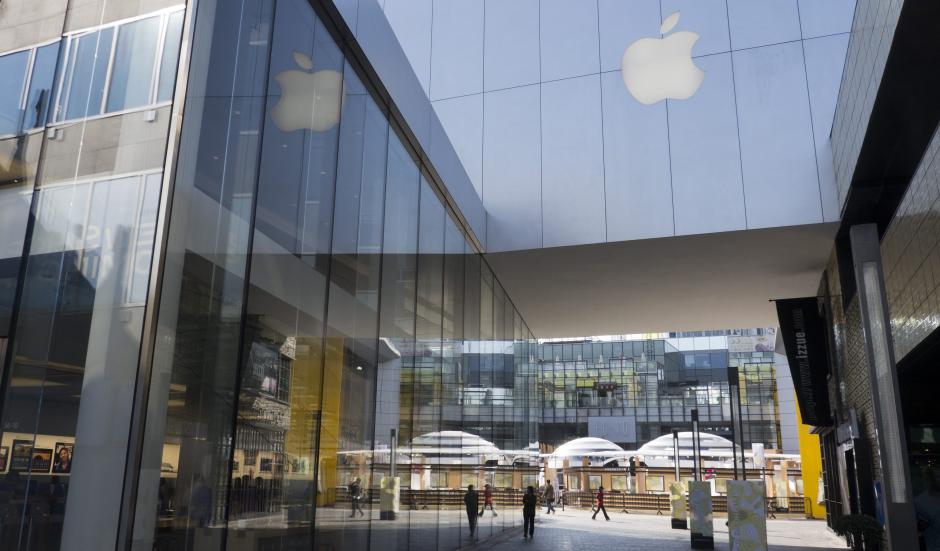 El grupo trabajará en el desarrollo y fabricación de los denominados electrónicos híbridos flexibles, equipados con sensores y que se pueden estirar y doblar para adaptarse al cuerpo de los soldados o a las plataformas en las que se instalen, como aviones de combate. (Foto: EFE/Archivo)