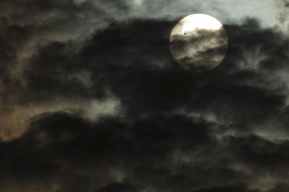 Científicos australianos descubrieron el planeta más cercano a la Tierra que podría ser potencialmente habitable, informaron hoy fuentes académicas. (EFE: Archivo)