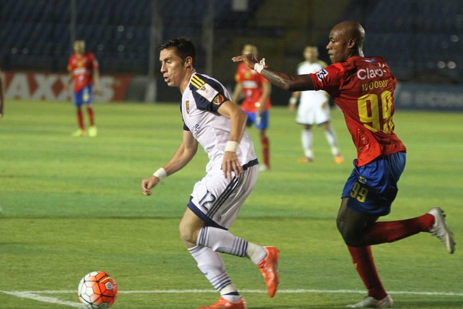 El zaguero guatemalteco Elías Enoc Vásquez, jugó 15 partidos con el Real Salt Lake, de la MLS, en la temporada 2015. (Foto: Archivo)