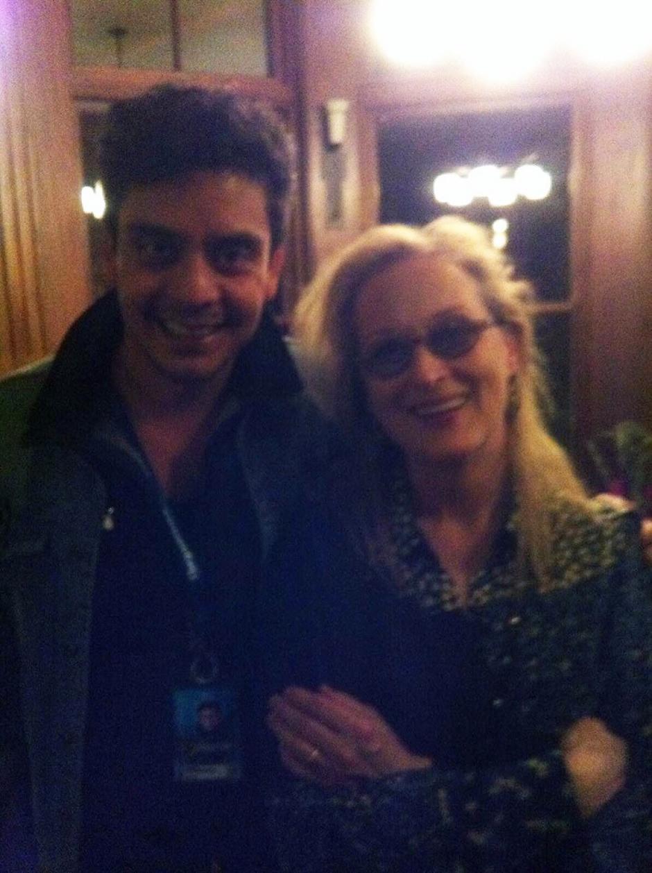 Meryl Streep, considerada una de las mejores actrices de todos los tiempos, posa junto al guatemalteco, Jayro Bustamante, director de Ixcanul, en la cena de apertura del Festival de Cine Telluride en Colorado. (Foto: Ixcanul)