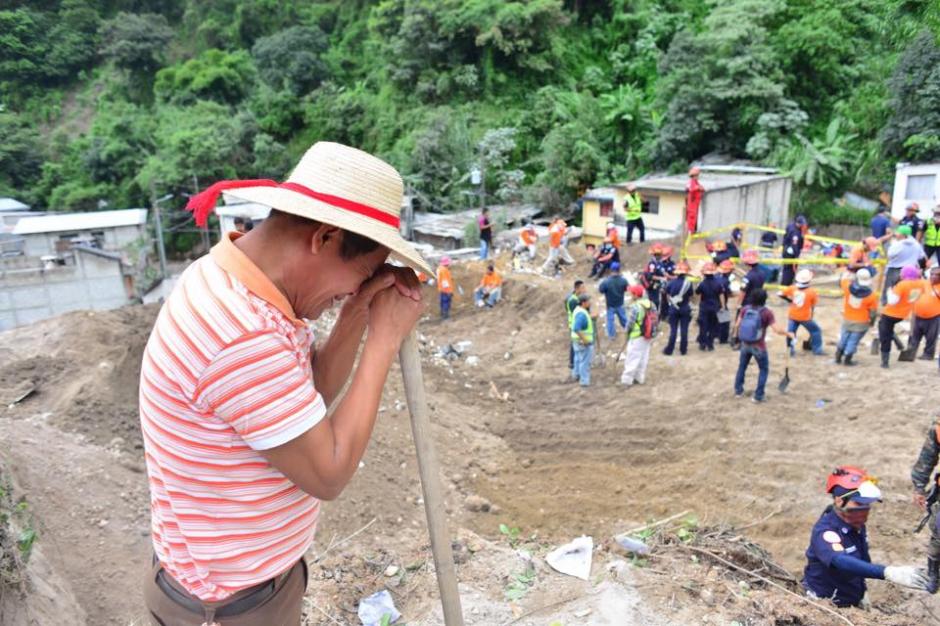 Fiscales ya han dado inicio a las pesquisas para determinar quién autorizó la construcción en una zona de alto riesgo. (Foto: Archivo/Soy502)