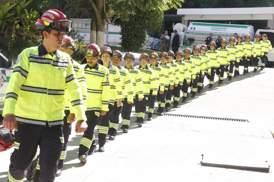 185 rescatistas que realizaron labores de rescate en El Cambray II, recibieron un reconocimiento. (Foto: Soy502)