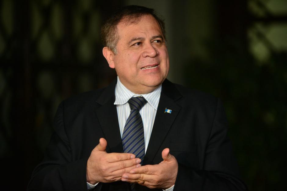 Luis Velásquez fue el encargado de conseguir las donaciones de medicamentos para al sistema de salud. (Archivo/Soy502)