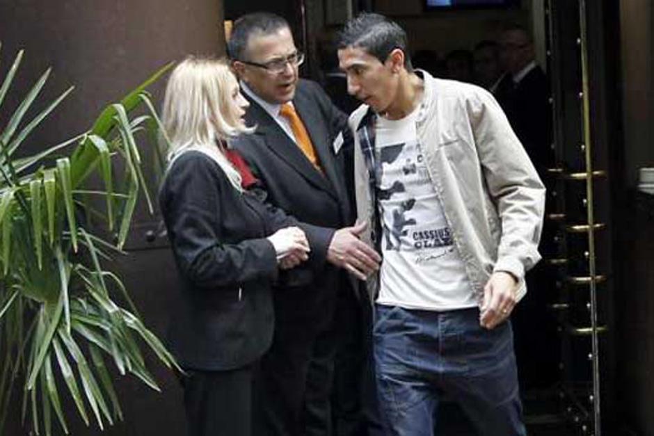 Ángel Di María captado a su arribo a Manchester. (Foto: Marca)