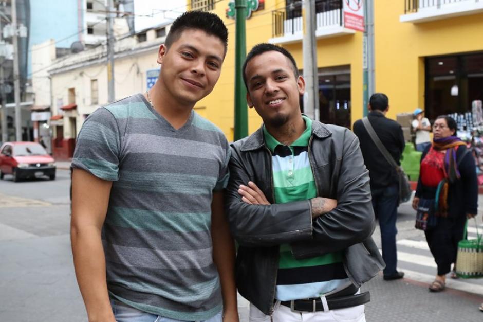 Ariel Hernández y Roberto Ventura, son dos de los organizadores del evento. (Foto: Alejandro Balán/Soy502)