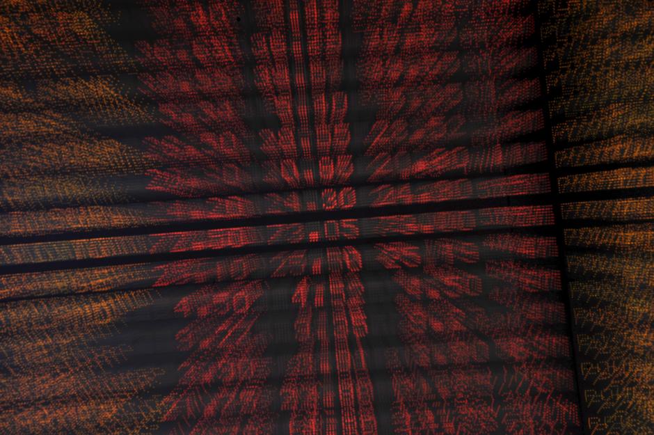 Las bolsas latinoamericanas cerraron en terreno mixto una jornada marcada por la expectativa y el temor de los mercados ante las decisiones de la mayor economía del mundo. (EFE)