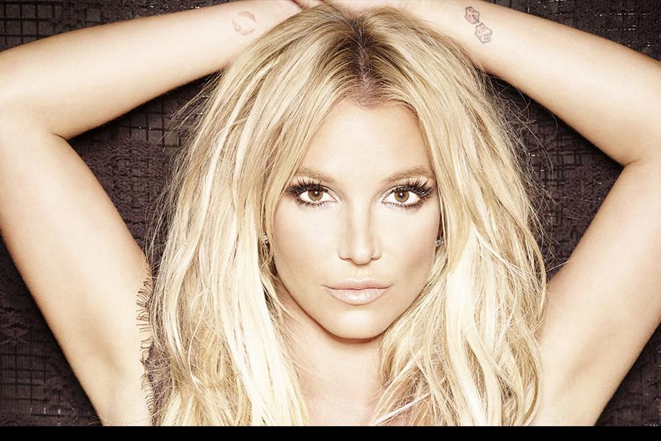 Britney Spears hace gatear a Howie D. de los Backstreet Boys. (Foto: archivo)