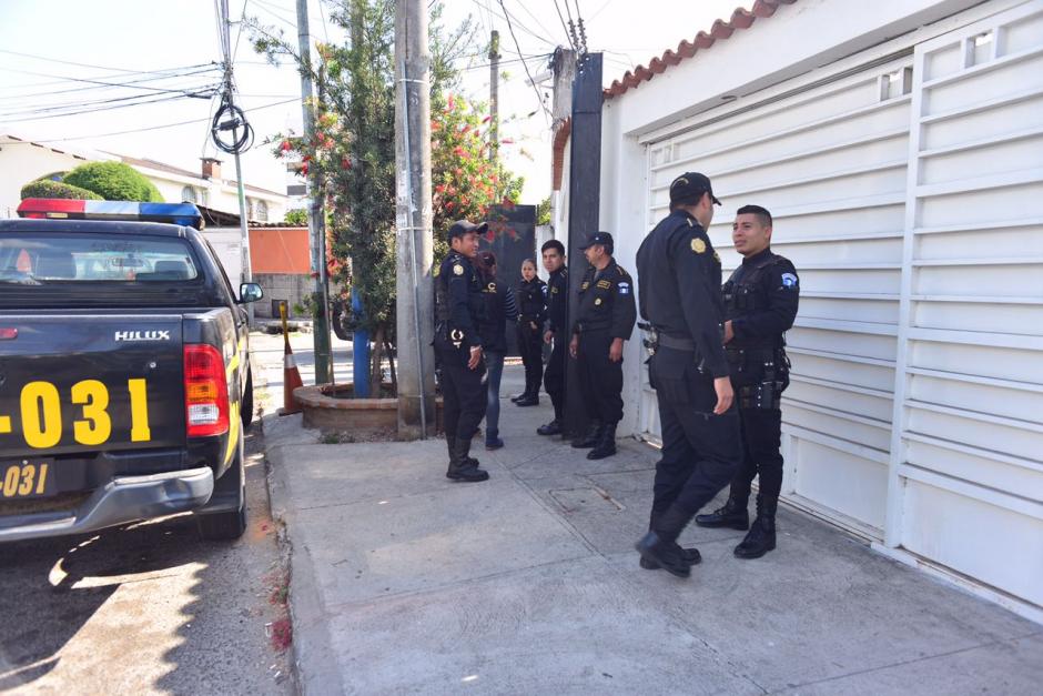 Los medios de comunicación informaron sobre los procedimientos. (Foto: Jesús Alfonso/Soy502) 