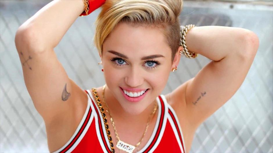 Miley Cyrus fue una de las víctimas de los hakers de fotos íntimas. (Foto: América TV)