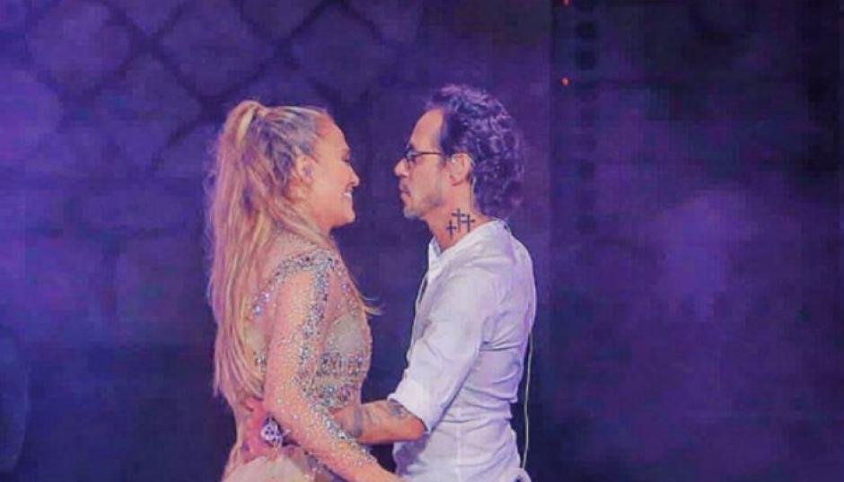 JLo rechaza un beso de Marc Anthony en pleno escenario. (Foto: Captura de video)
