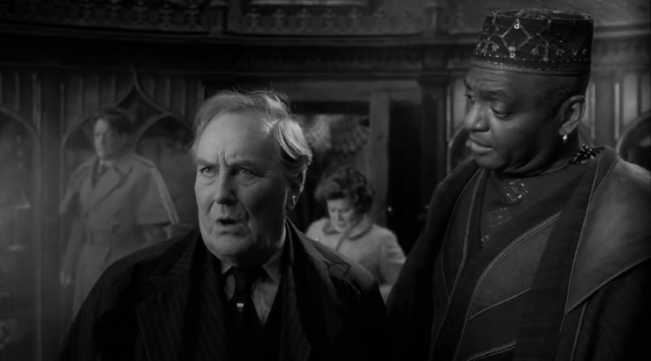 Robert Hardy en una escena de una película de 'Harry Potter'. (Foto: YouTube)