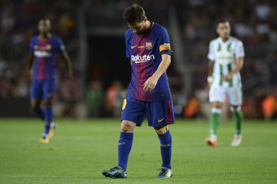 Messi hace historia al hacer tres disparos que terminaron en el poste. Se convierte en otro récord que alcanza "La Pulga". (Foto: AFP)