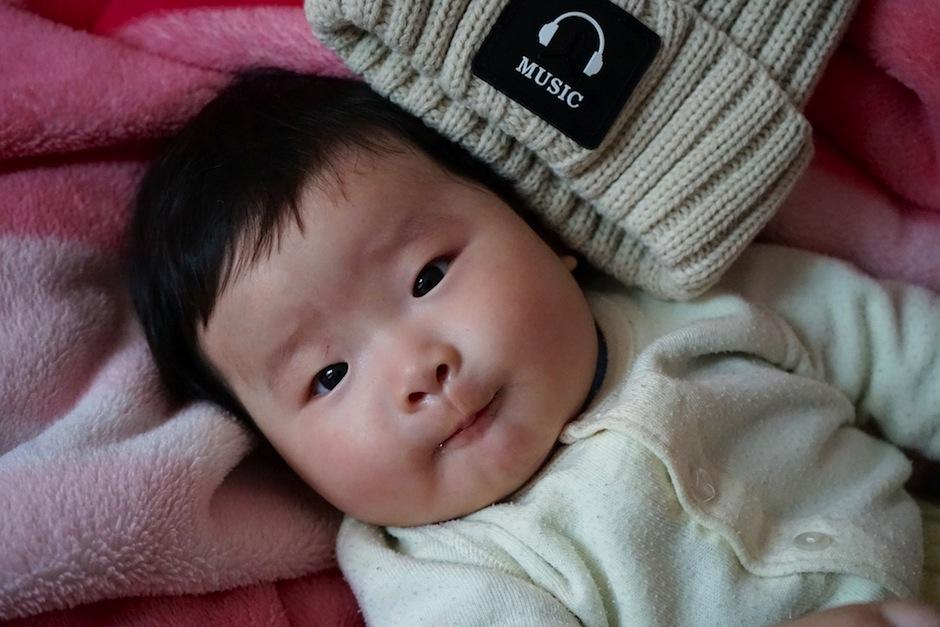 Una niña es abandonada por una pareja que le dejó una nota para reencontrarse 10 años después. (Foto: AFP) 