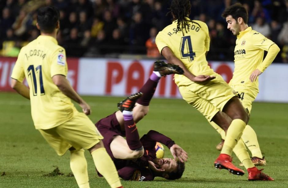 Lionel Messi no ha podido brillar y darle la ventaja a su equipo sobre el Villarreal. (Foto: AFP)