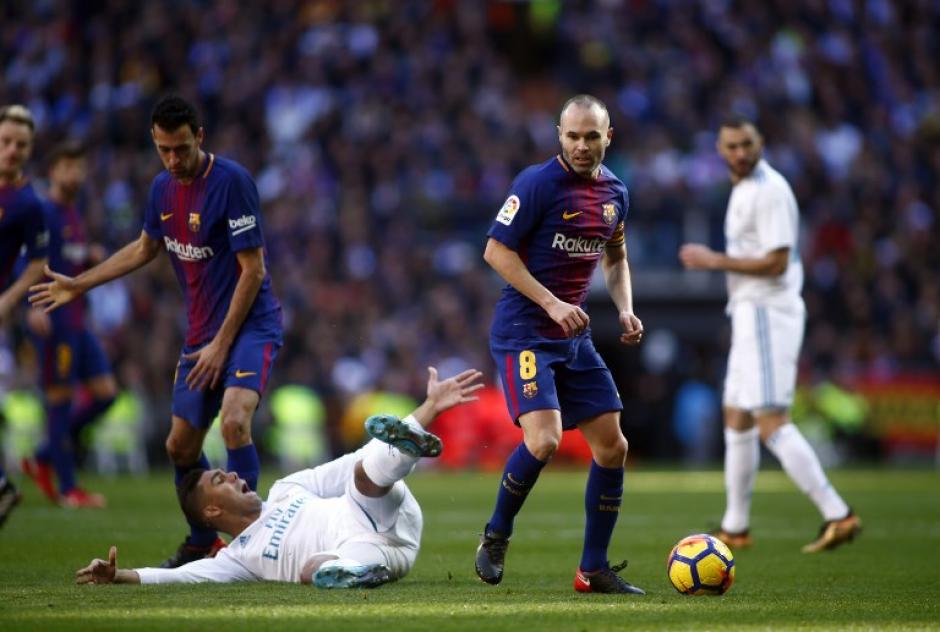 El mediocampista catalán anunció su retiro de la selección de fútbol de España. (Foto: AFP)