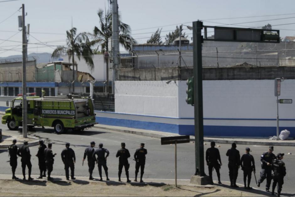 Varios elementos de la PNC fueron movilizados a Las Gaviotas. (Foto: archivo/Soy502) 