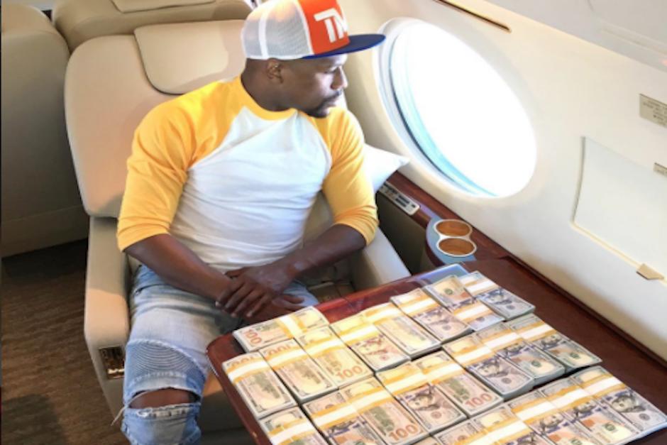Mayweather acostumbra publicar en sus redes sociales su ostentoso nivel de vida. (Foto: Instagram/floydmayweather)