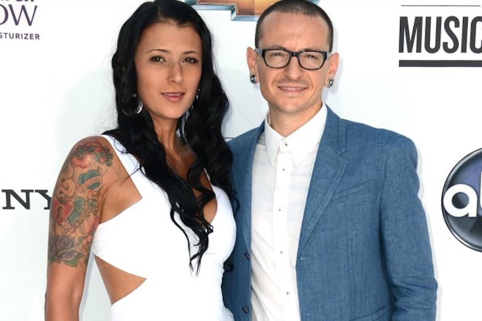 Chester Bennington era padre de seis niños y estaba casado con la modelo Talinda Ann Bentley. (Foto: Nueva Mujer)