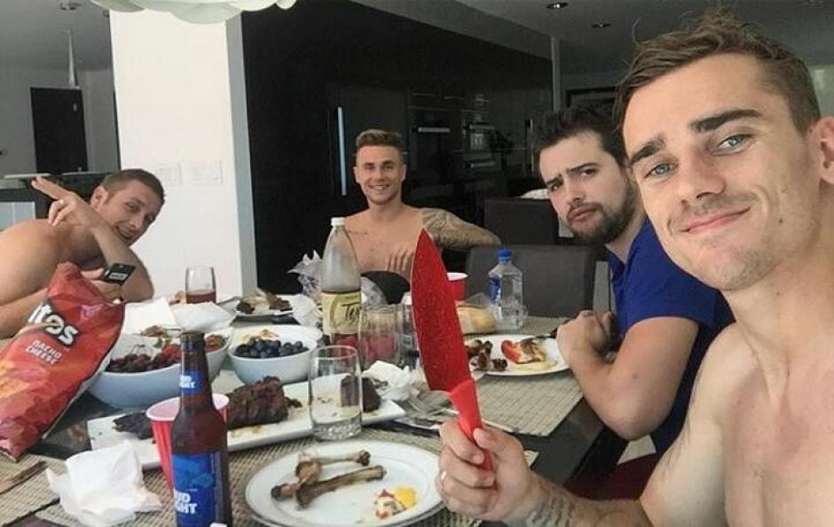 El futbolista francés, Antoine Griezmann hizo una modesta y tranquila despedida de soltero. (Foto: Archivo)