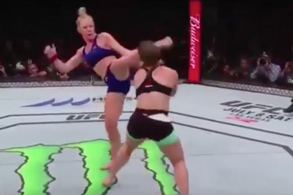 La estadounidense venció por nocaut a la brasileña tras darle una potente patada en el rostro. (Imagen: captura de pantalla)