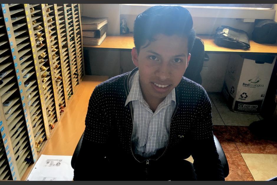 Mario Cúmez está a un paso de graduarse como enfermero. (Foto: Archivo/Soy502) 