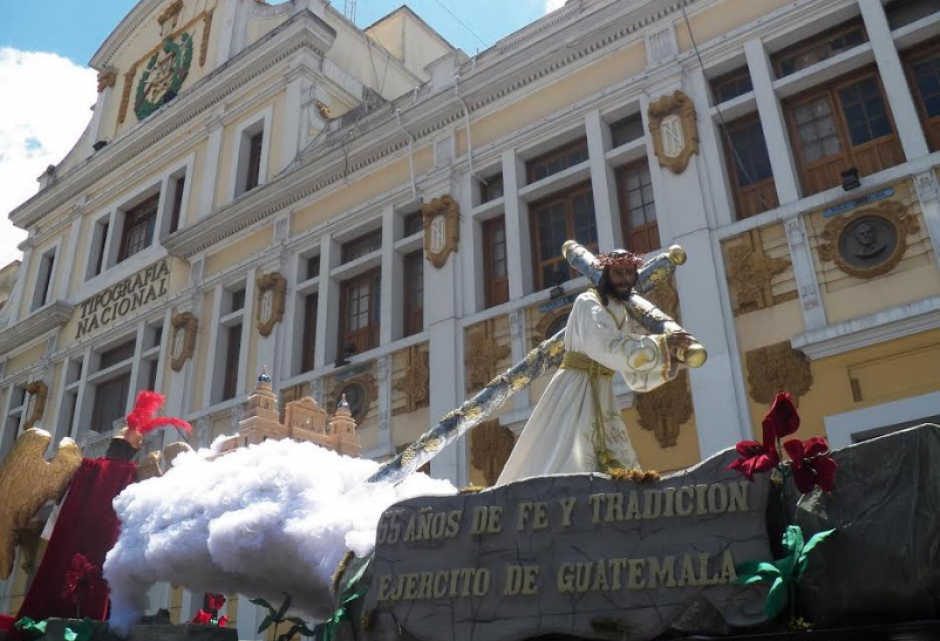 La procesión de Jesús Nazareno de la Guardia de Honor saldrá a las calles. (Foto: Ejército de Guatemala) 