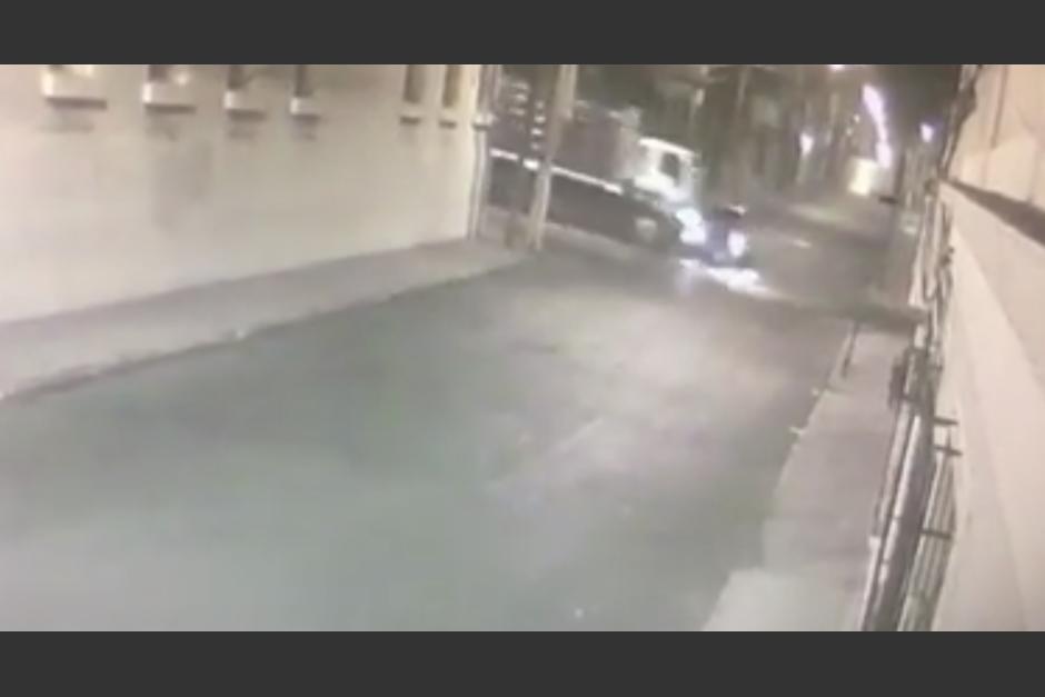 Nuevas imágenes sobre el accidente han surgido en las redes sociales. (Foto: Captura de pantalla Facebook) 