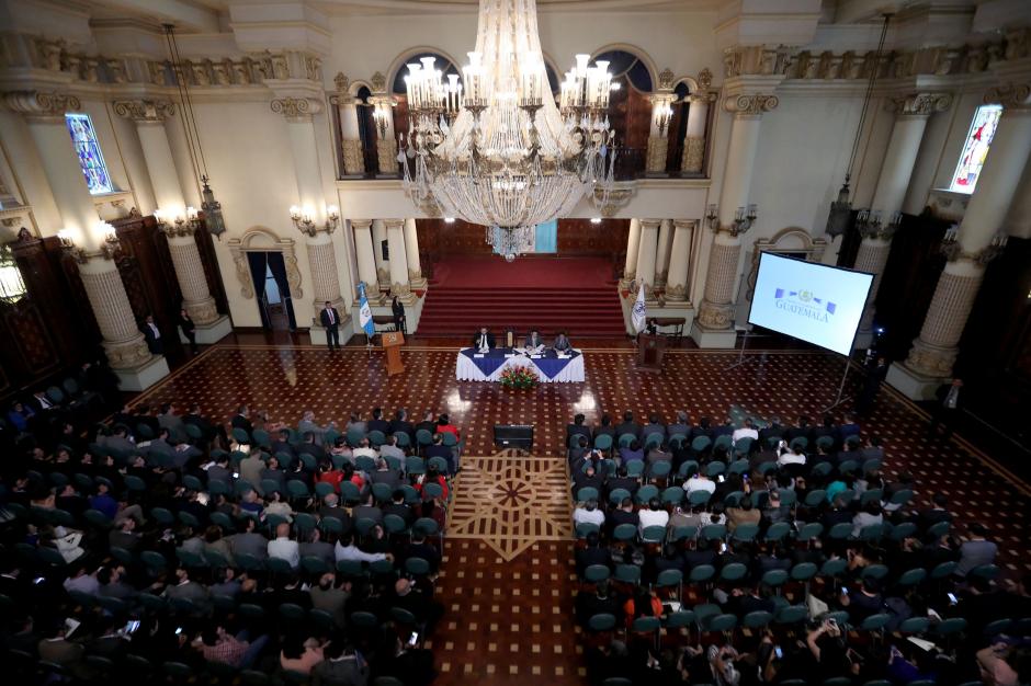 La mitad de altos funcionarios de los ministerios ya no continúan en el Gobierno. (Foto: Presidencia)