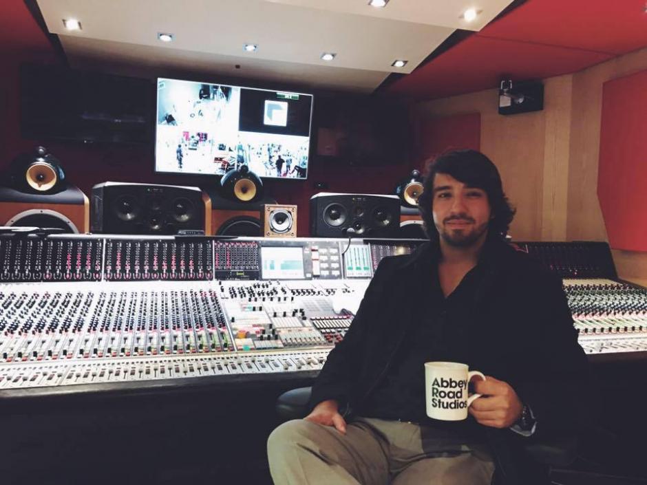 Nico Farías, compositor guatemalteco, realizó los arreglos de una canción del nuevo material de Marc Anthony. (Foto: Nico Farías)