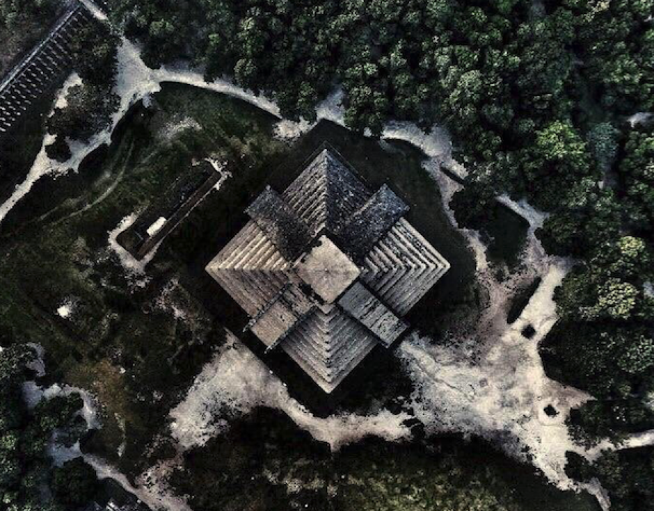 Esta es la polémica foto captada por desde un dron y la cual se considera que fue tomada de manera ilegal. (Foto: redes sociales)