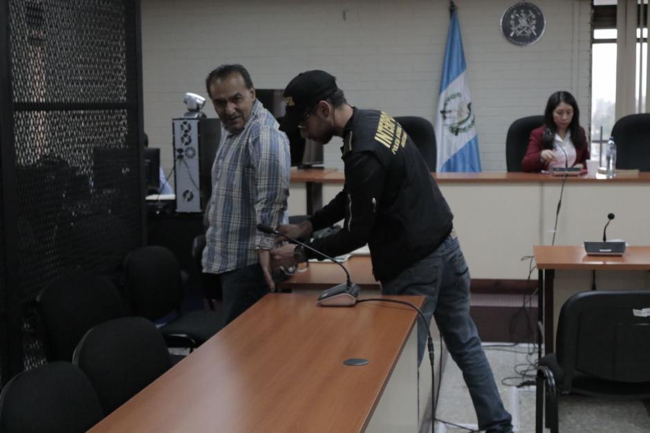 Jaime Aparicio fue trasladado a Mariscal Zavala luego de aterrizar en el país. (Foto: Alejandro Balán/Soy502)