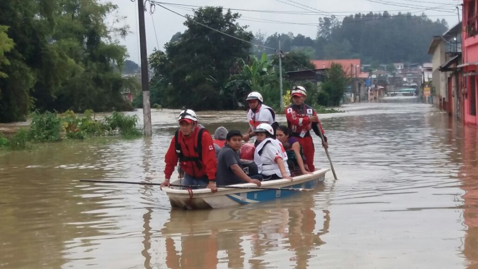 Varias comunidades de Alta Verapaz fueron inundadas por el desborde de ríos ubicados en la región. (Foto: Twitter/@CRGuatemalteca)