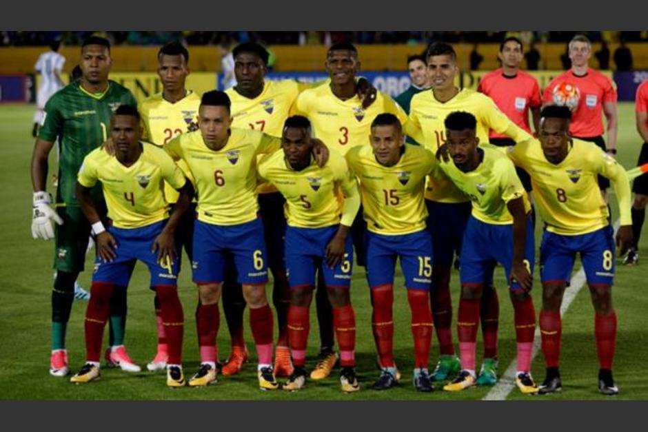 Cinco jugadores ecuatorianos se fueron de rumba, perdieron contra Argentina, fueron sancionados y luego piden disculpas. (Foto: AFP)
