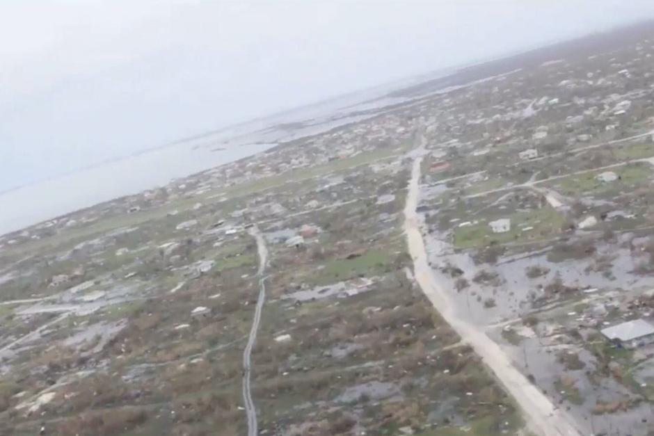Luego de permanecer más de 14 horas incomunicada, las imágenes de la isla Barbuda comenzaron a compartirse y la devastación preocupa al mundo. (Foto: Twitter/@TheAlabamaBeard) 