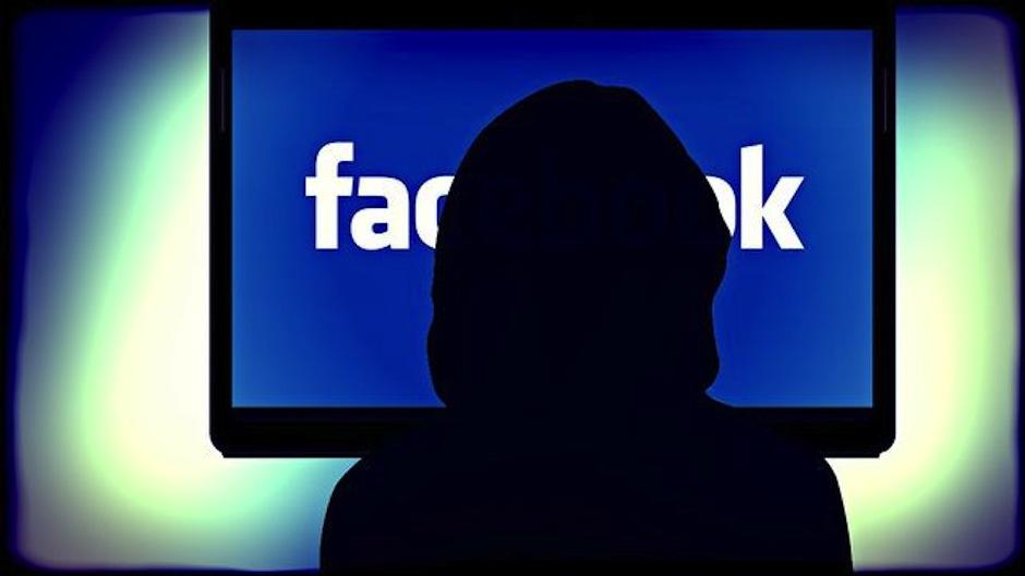 Facebook te dirá si tus datos están comprometidos. (Foto: eldiario.es)