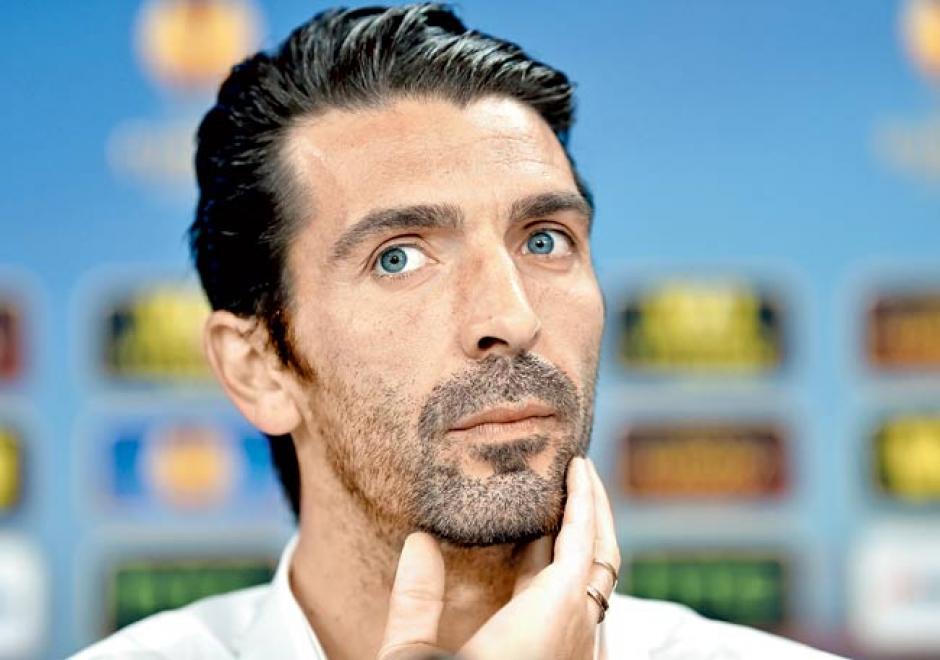Luigi Buffon habló nuevamente sobre el penalti en favor del Real Madrid. (Foto: AFP)