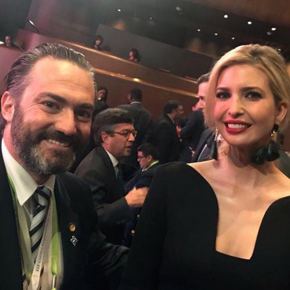 El Ministro de Economía, Acisclo Valladares, presumió su amistad con Ivanka Trump. (Foto: @AciscloVa)