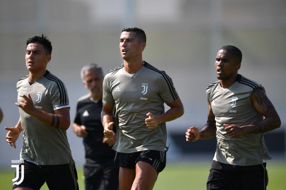 Cristiano Ronaldo se divierte y entrena con mucha actitud en la Juventus. (Foto: Juventus)
