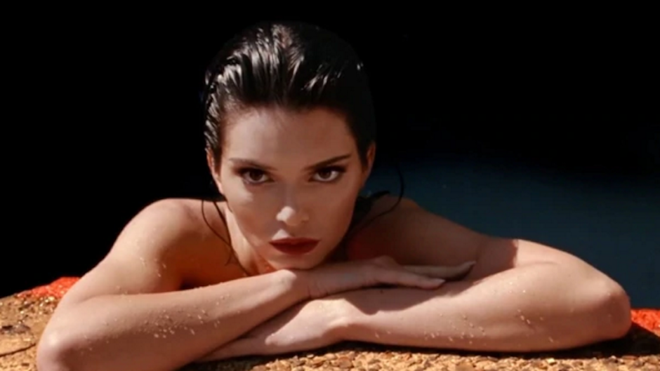Kendall Jenner posa en topless para una revista. (Foto: Alasdair McLellan) 