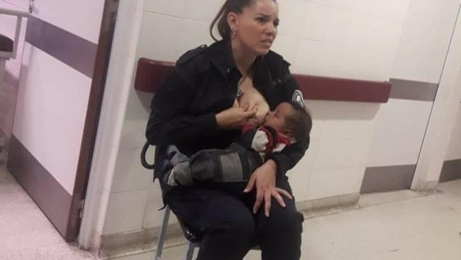 El instinto maternal provocó que la mujer acudiera al llanto del bebé. (Foto: Marcos Heredia)