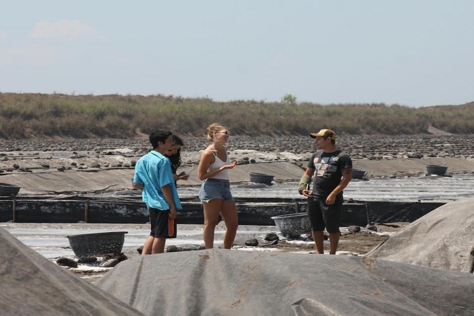 El turista puede participar en diversas actividades que realizan los residentes de las comunidades que forman parte del programa de Étnica. (Foto: Facebook/Étnica)