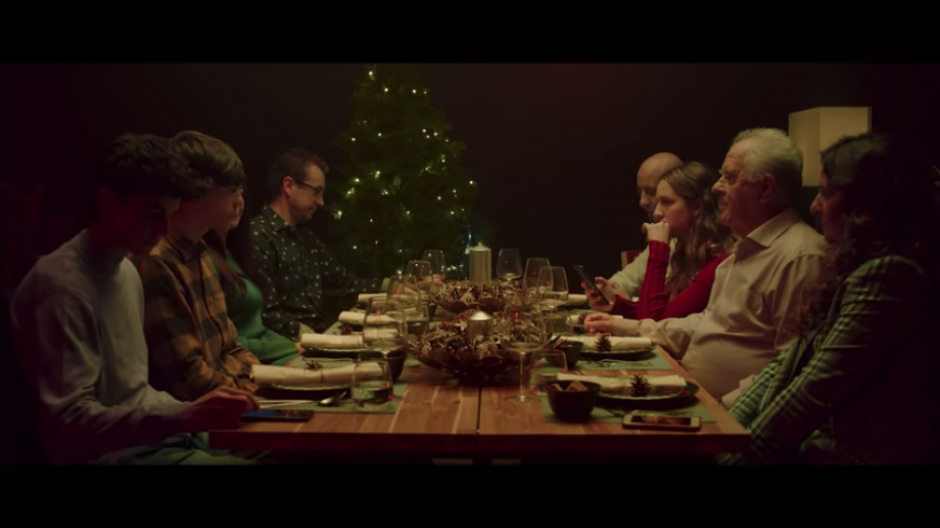 Todo empieza con preguntas que muchos pueden responder, pero luego se convierte en un trago amargo para los participantes. (Captura Video)