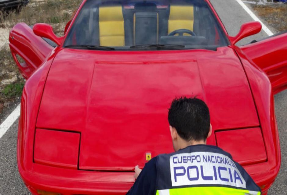 El automóvil estaba a la venta en varios sitios de internet de España. (Foto: La Vanguardia)
