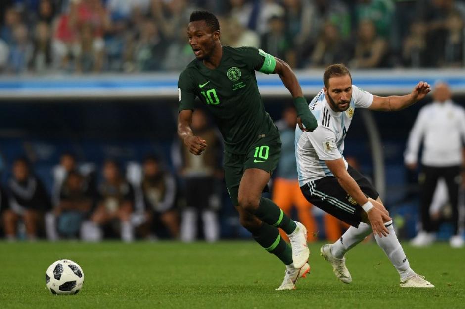 John Obi Mikel, capitán de Nigeria, sufrió el secuestro de su padre durante el Mundial. (Foto: AFP)