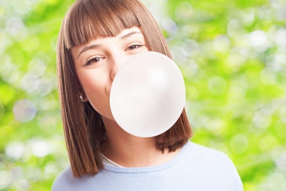 Aunque son mal vistos, algunos hábitos pueden ser positivos en cierta medida. (Foto: Freepik.com)