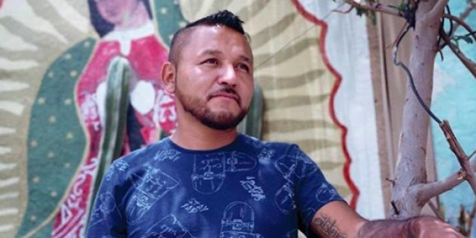 "El mijis" estuvo en la pandilla y luego saltó a la fama por convertirse en diputado, ahora contará sus memorias en un libro. (Foto: HuffPost México) 