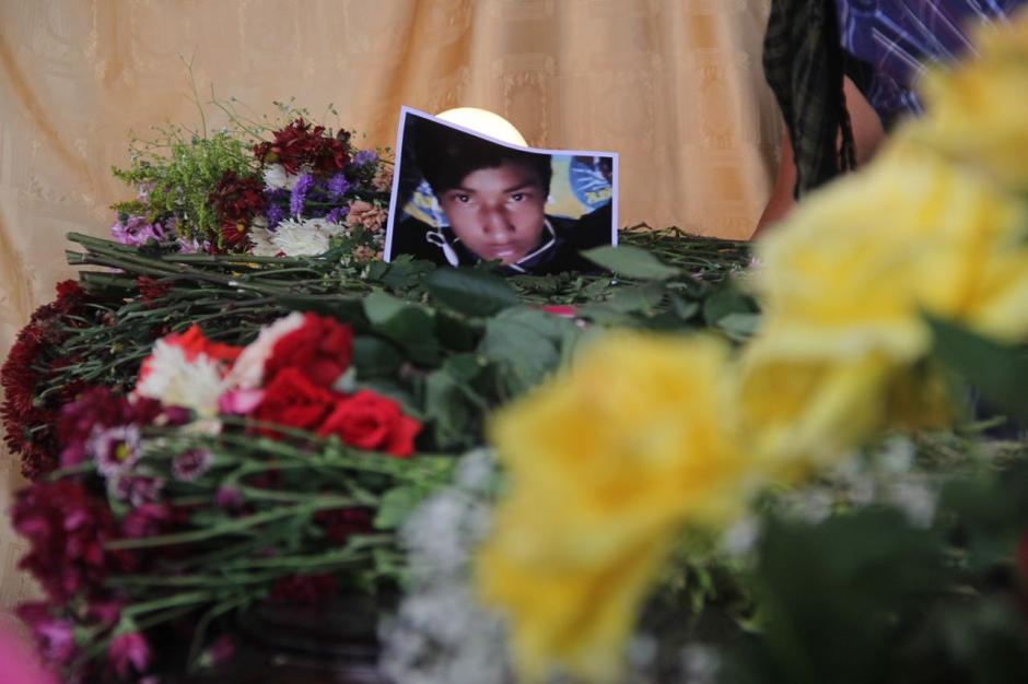Hasta el momento se han contabilizado 62 víctimas mortales por la fuerte erupción del volcán de Fuego. (Foto: Fredy Hernández/Soy502)