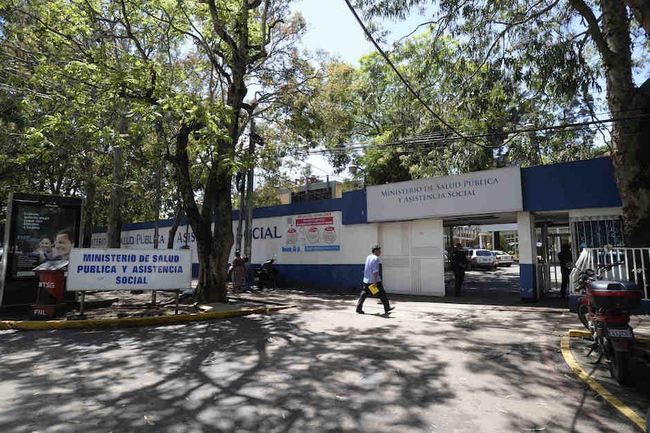 Más de la mitad del presupuesto del Ministerio de Salud es destinado al pago de salarios de los más de 59 mil empleados de la cartera. (Foto: Archivo/Soy502)